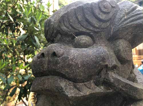 御岩神社：狛犬